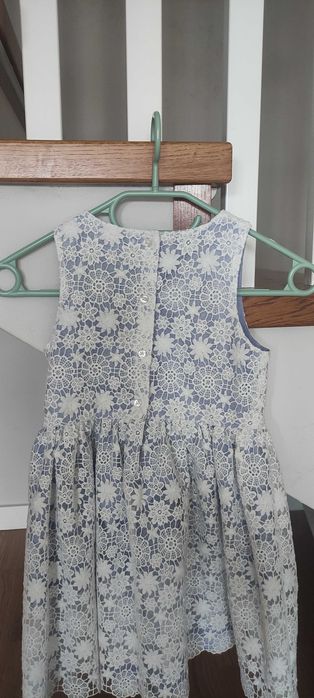 Sukienka koronkowa rozmiar 122