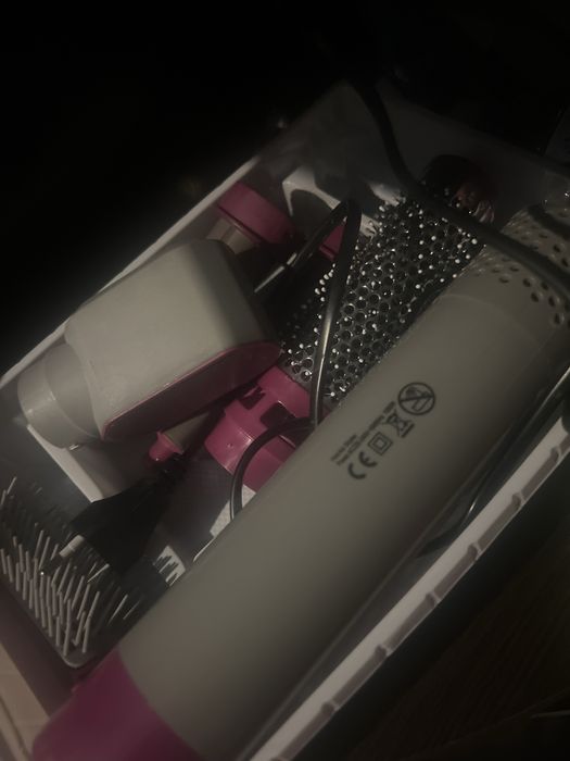 Фен стацлер 5в1 якщо зацікавила пишіть вайбер обо телеграм 0966449033