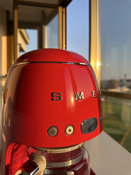 Smeg крапельна кавоварка (red)