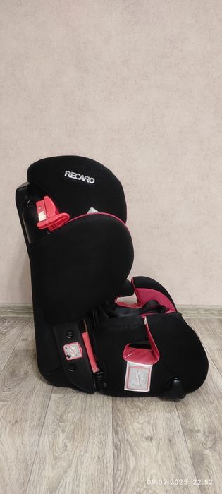 Автокрісло дитяче RECARO