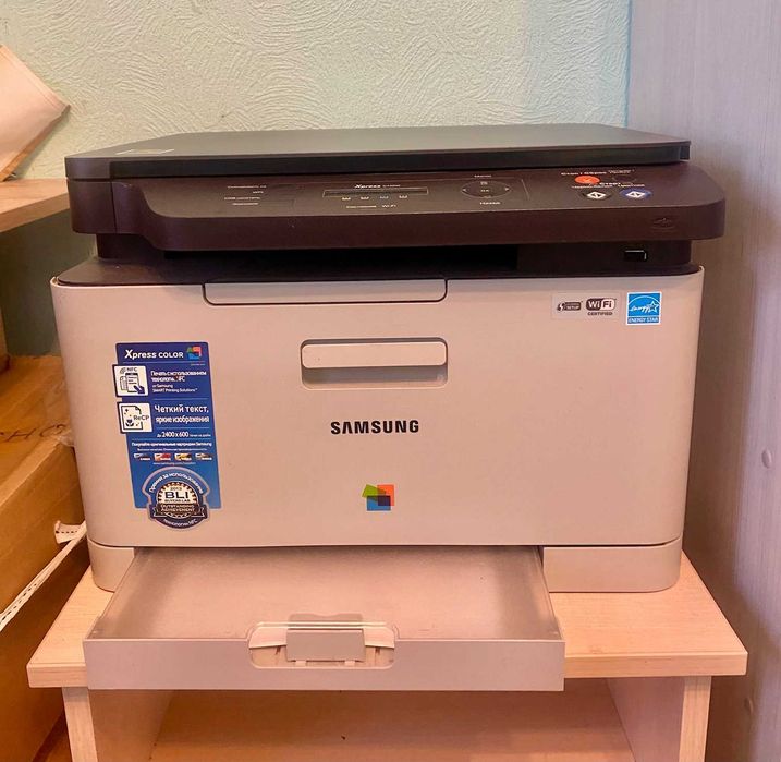 Продам Б\в Кольоровий лазерний БФП Samsung SL-C460W (Wi-Fi) — ПРОШИТИЙ