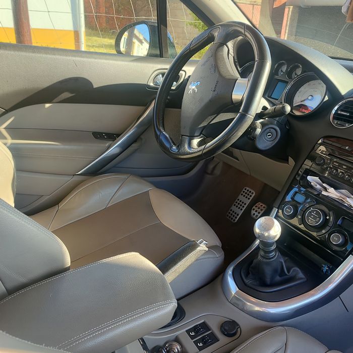 Peugeot 308 cc 150 cv. Para apreciadores de bom gosto.