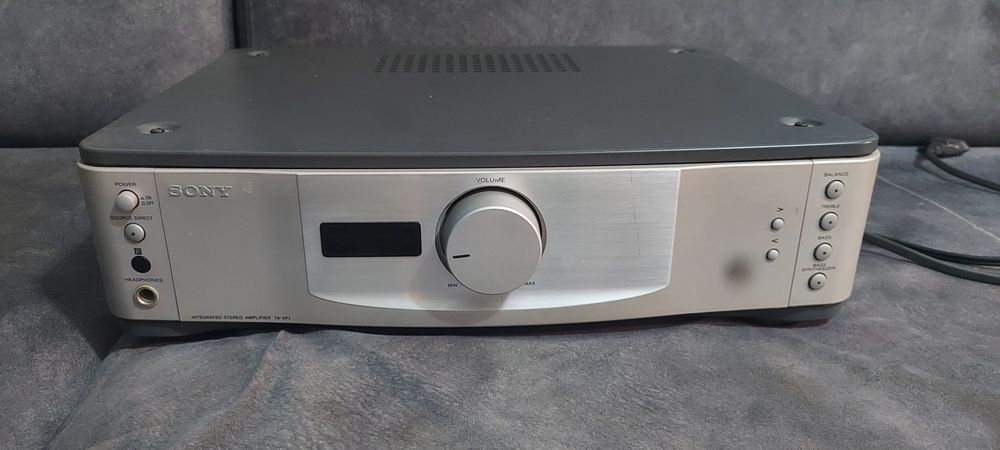 Wzmacniacz SONY sprawny