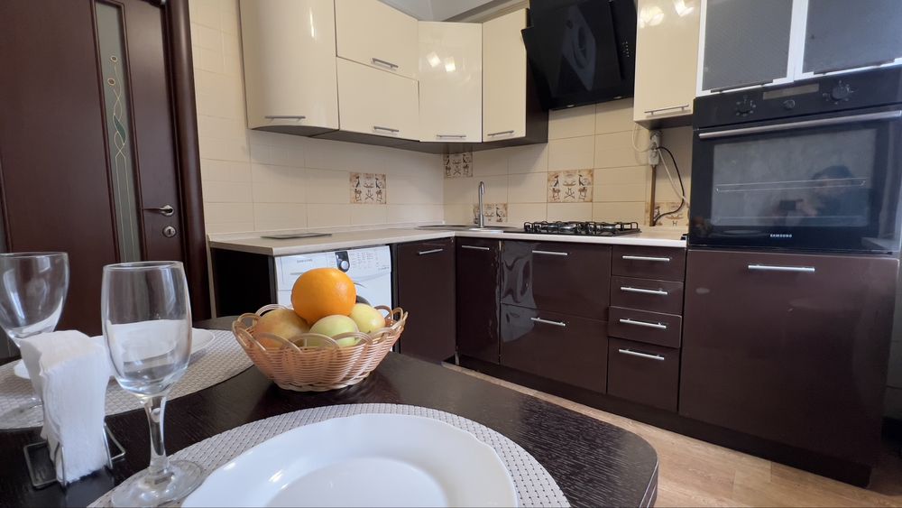 Подобово квартира Котельникова 2К метро Житомирська Академмістечко