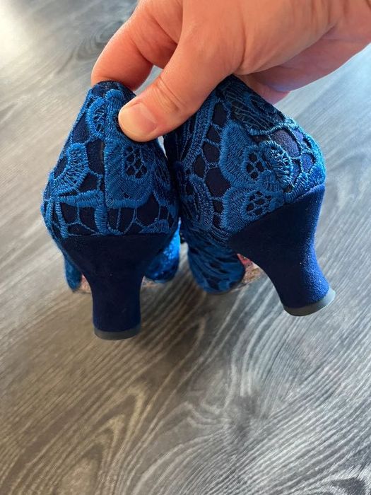 Irregular Choice mutiny razzle dazzle lace blue szpilki kokardka