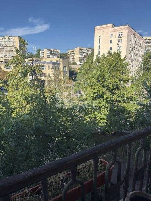 2 к кв  60кв.м на Печерську  вул. Катерини Білокур, 2/8