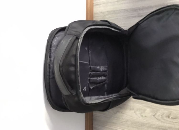 Mochila GOODIS Take Off (Universal - 15.6'' - Preto)