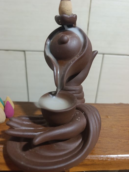 Керамічна підставка-водоспад для ароматичних конусів