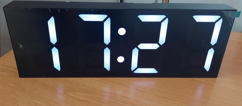 Zegar Cyfrowy Ścienny