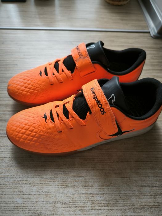 Кроссовки мужские.