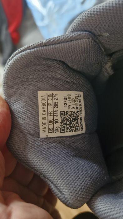 Кросівки Adidas Ozelia.Розмір 44.5