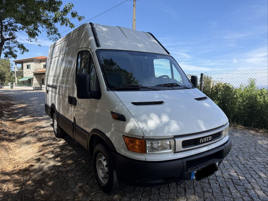 Iveco Daily 35S11 Furgão