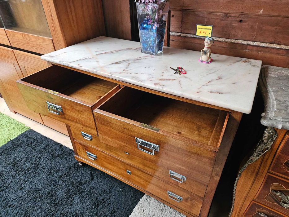 Cómoda antiga em madeira e tampo em pedra - óptimo estado geral