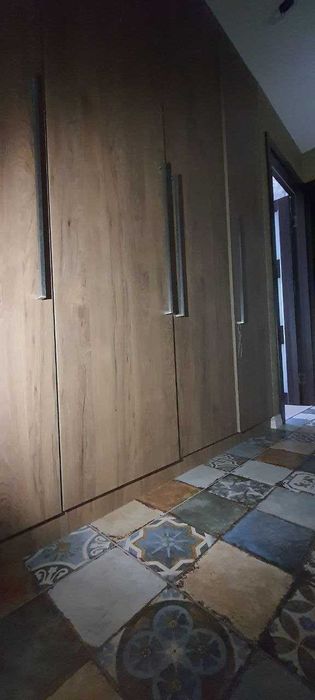 Продам 2 -х кімнатну квартиру м. Зміїв