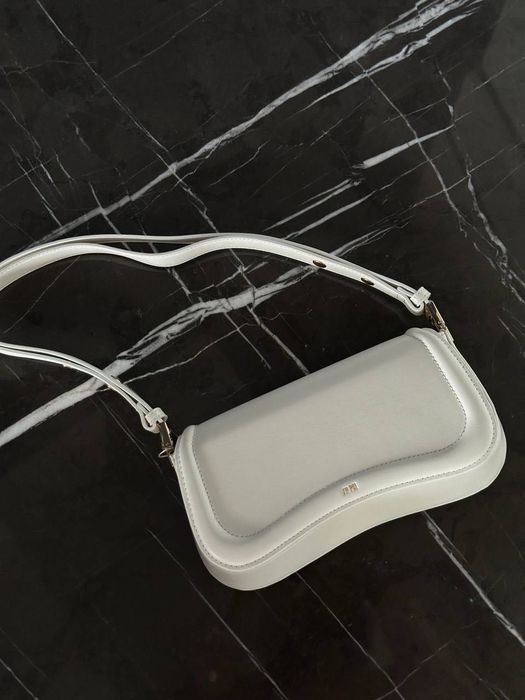 Сумка JW PEI Joy Shoulder Bag / сумочка джіві пей біла молочна