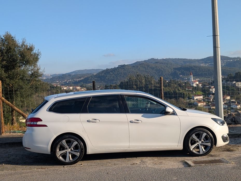 Peugeot 308 SW Feline