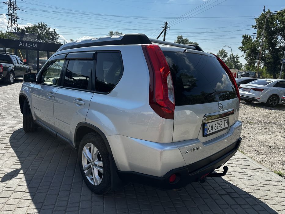 Продам Ниссан X-TRAIL 13-14 г.в.