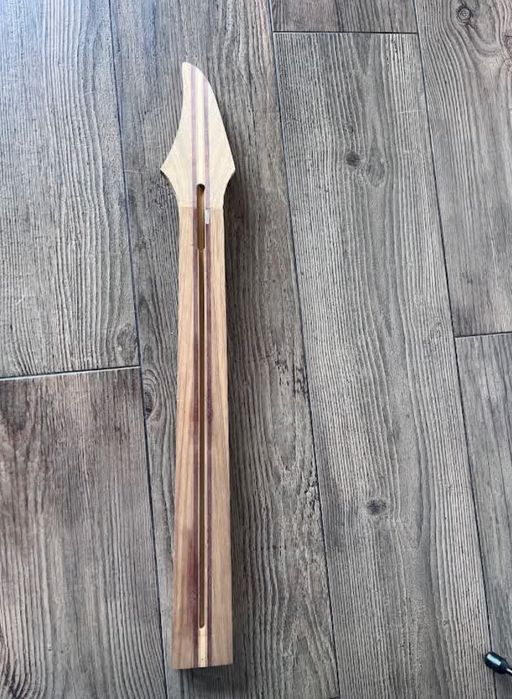 Korpus body gitary 6 strunowej sapele gryf
