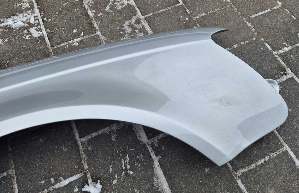 Błotnik przedni prawy Audi A4 B7 LY7W