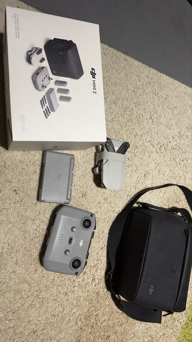 Sprzedam DJI Mini 2 Fly More Combo w bardzo dobrym stanie