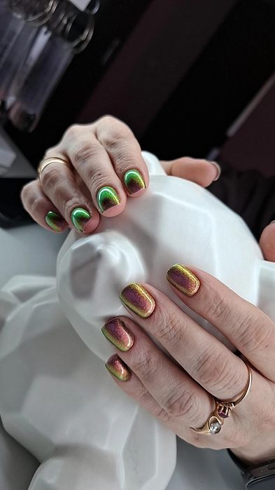 Manicure hybrydowy