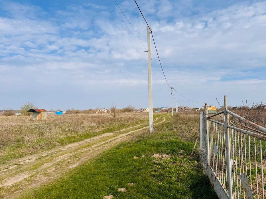 Продаж земельної ділянки в с. Щітки