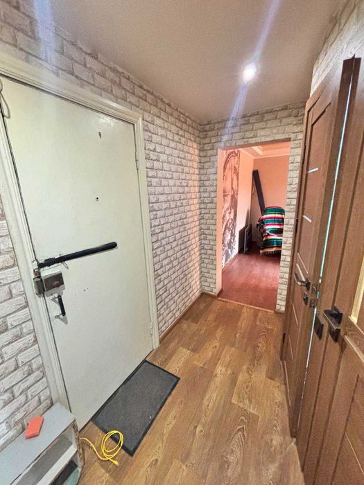 Продается 2-комнатная квартира, р-н Артема.  Торг