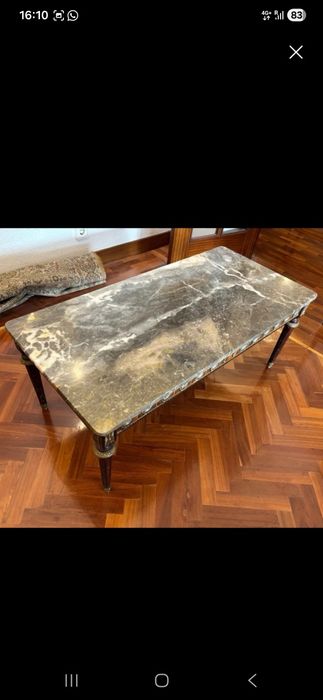 Столик мрамурний