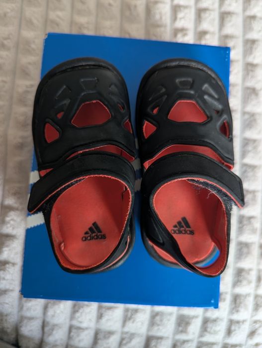 Босоніжки, сандалі adidas дитячі