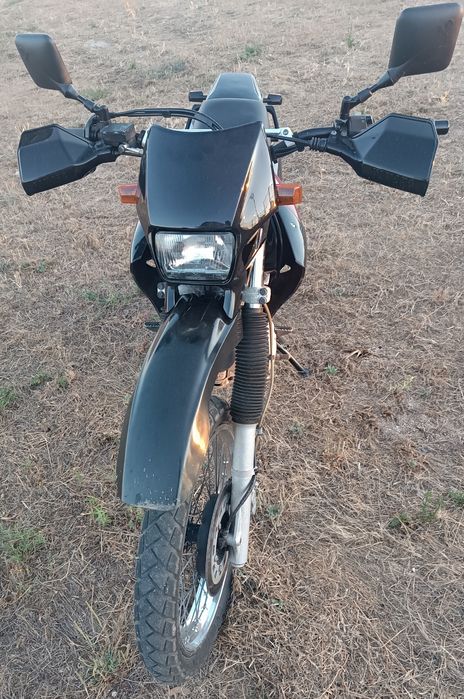 YAMAHA XT 600 E Impecável. Estimada.