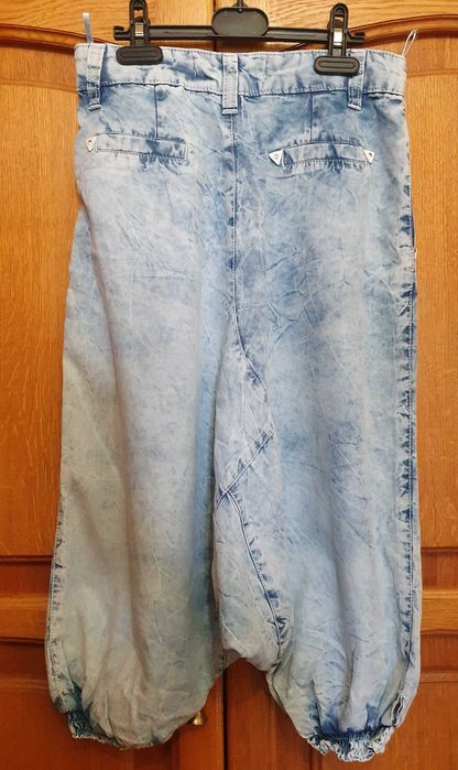 Капрі на дівчинку, р.36, вживана річ