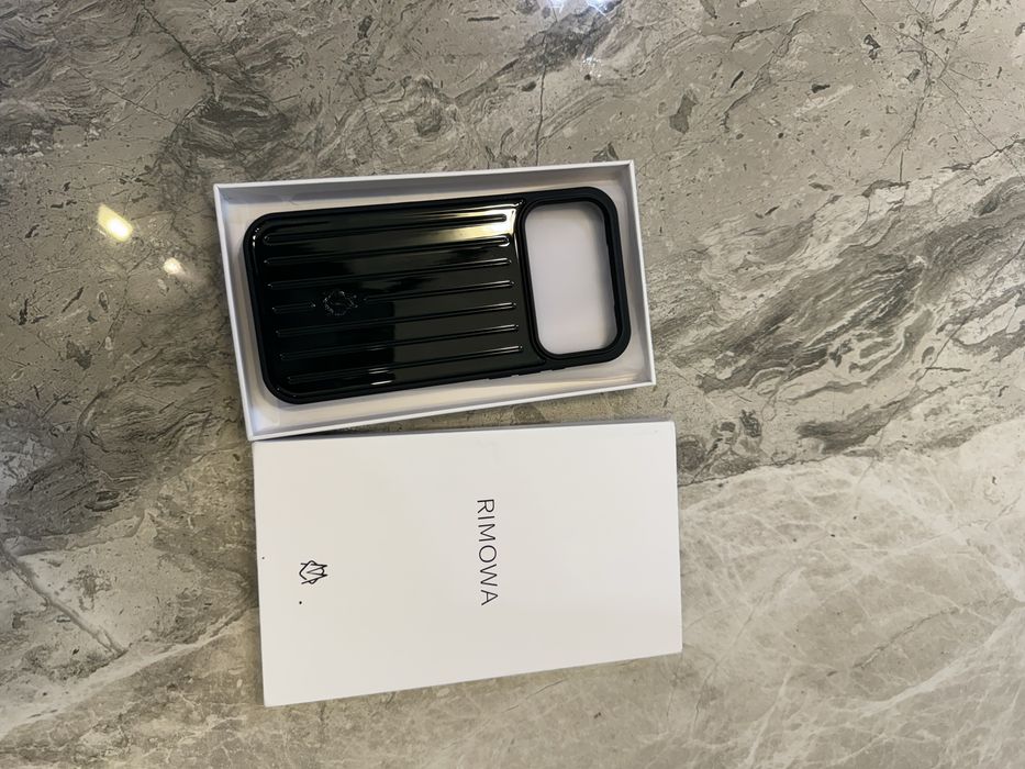 Чехол кейс бампер Rimowa Case 17 Pro Max aluminium, black, green, pink