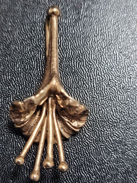 Кулон кувшинка серебро 925 пробы в позолоте