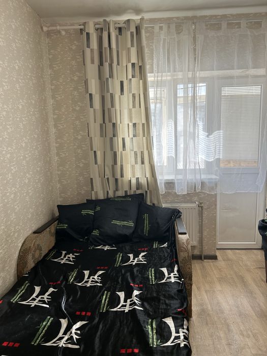 Посуточно  метро Захисників стадіон Металіст