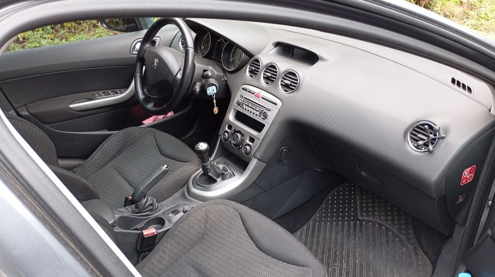 Peugeot 308 универсал