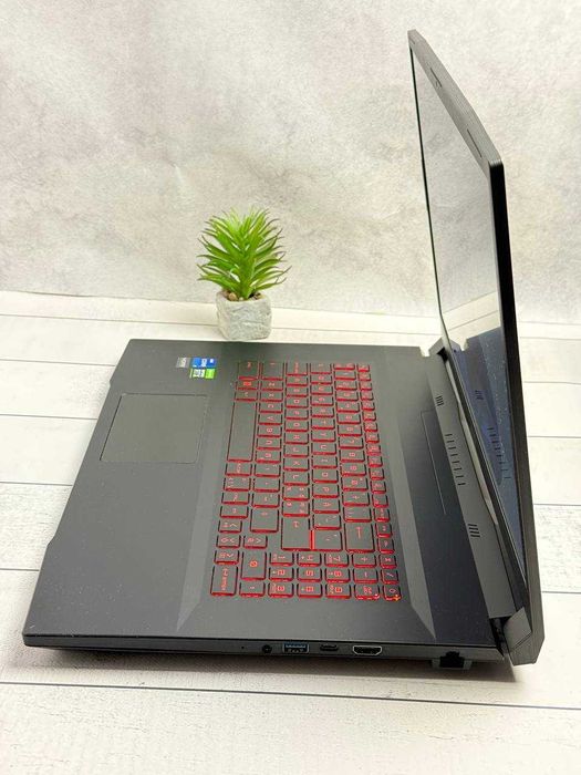 MSI Katana GF76 12UD i7-12700H 16ram ssd 512 RTX 3050 Ti 144hz