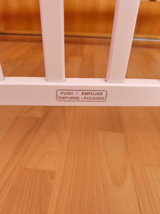 Berço/cama de grades da marca Trama.