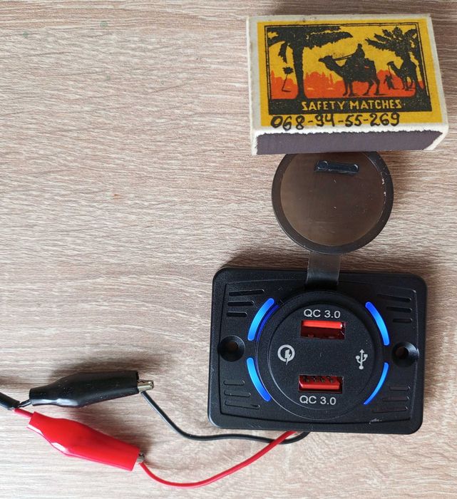 Автомобільна швидка зарядка 2 USB-A QC 45W