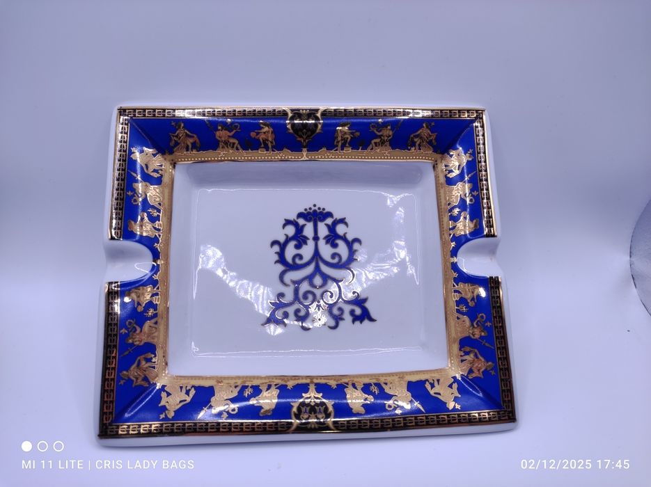 Cinzeiro de porcelana designer Romano T Limoges lindíssimo