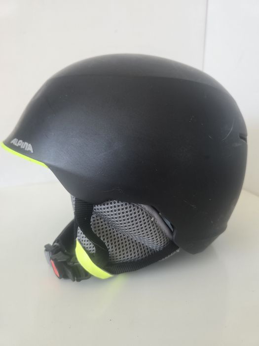 kask narciarski ALPINA