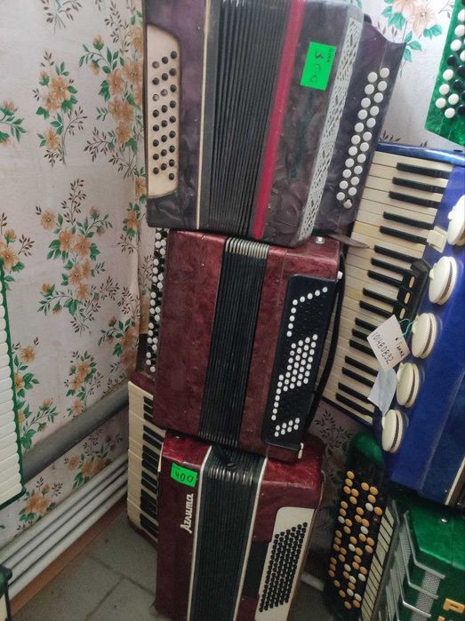 Баяни під реставрацію