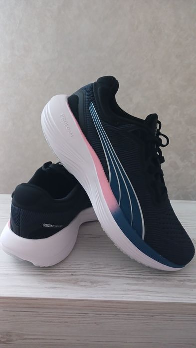 оригінальні кросівки Puma Розмір: 40 EUR (по устілці 25.5 см НОВІ