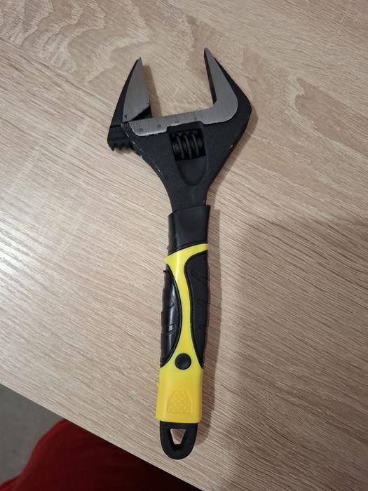 Ключь разводной узкие губки