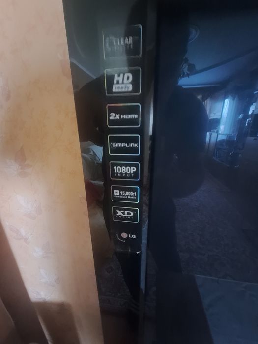 Продам телевизор марки LG