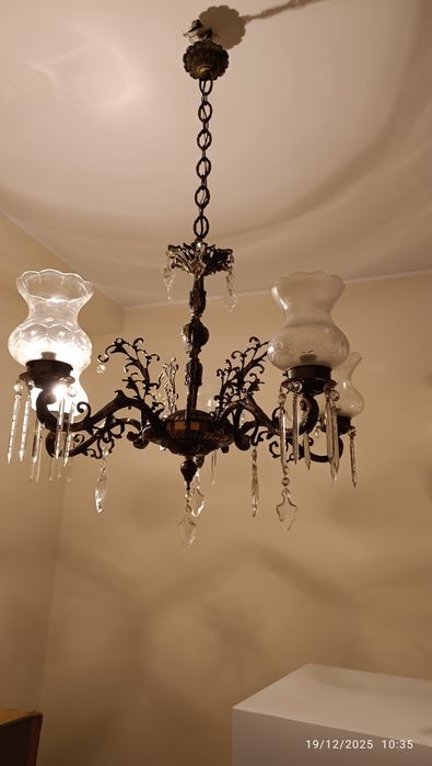 Candeeiro  de teto clássico com cristais