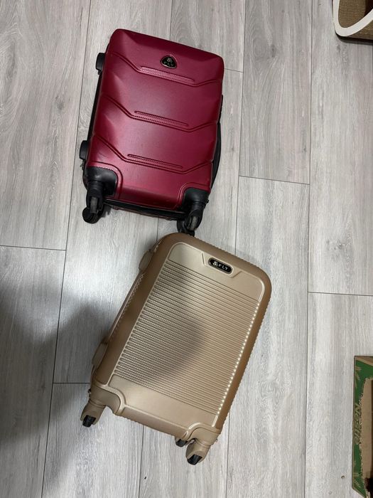 Продам дорожні сумки валізи fly