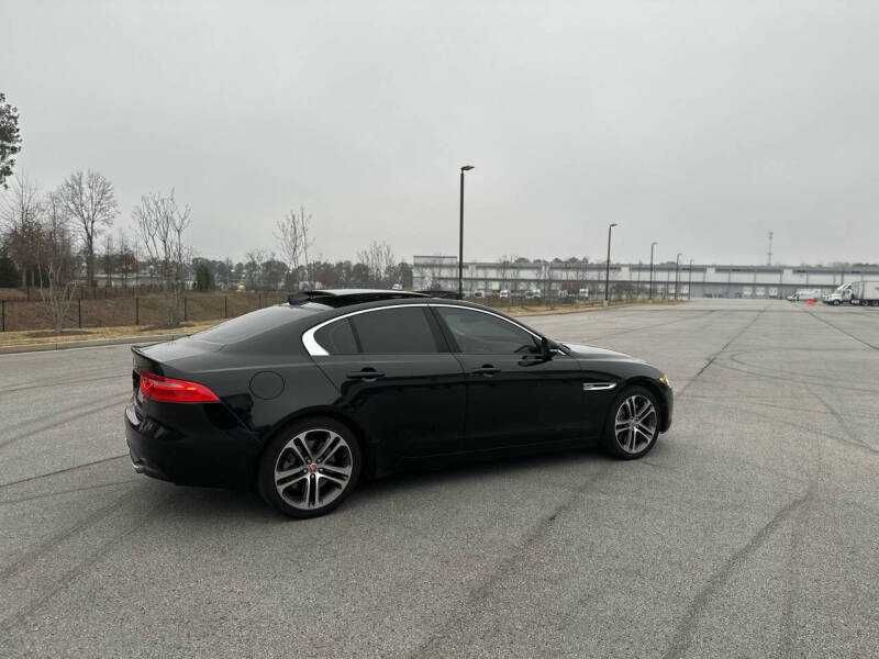2017 Jaguar XE 2.0L