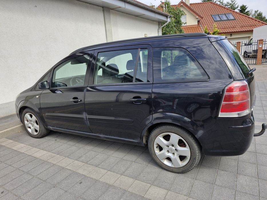Opel zafira 1.9d