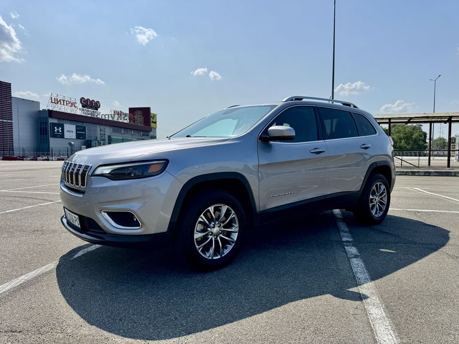 Jeep Cherokee Latitude Plus 2.4 L