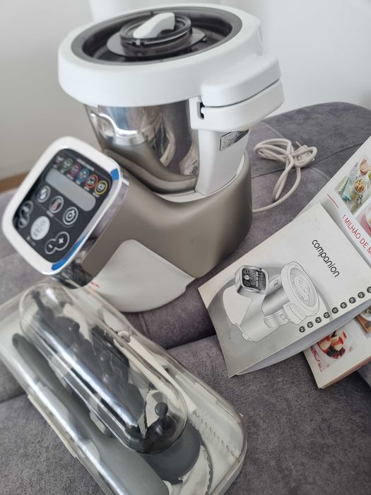 Robô de cozinha Moulinex novo